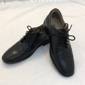 Boss leather dress shoes